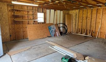 601 Sunrise Cir, Bassett, NE 68714