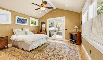 307 N Main St, Ashland, OR 97520