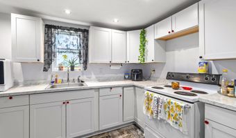 113 W Inwood St, Bethune, SC 29009
