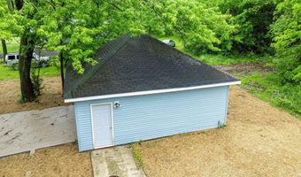 313 S Oak St, Albion, IN 46701