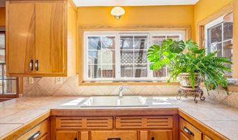 1027 Cedar Ave, Albert Lea, MN 56007
