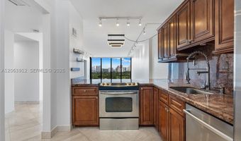 3375 N Country Club Dr 1605, Aventura, FL 33180
