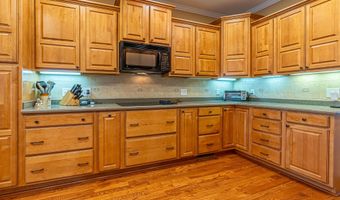 21030 Skyward Dr, Abingdon, VA 24211