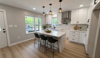7395 Maple Rd E, Akron, NY 14001