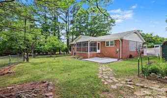 79 Walnut St, Badin, NC 28009