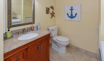 11 Atrium Cir D, Atlantis, FL 33462