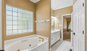 100 KENTWOOD TRAIL Cir, Alabaster, AL 35007