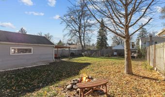 325 S LEE St, Appleton, WI 54915