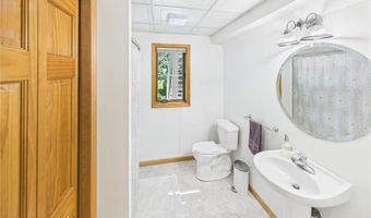 15726 Parkwood Cir, Avon, MN 56310