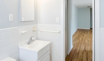 702 NOTTINGHAM Rd 7025A, Baltimore, MD 21229