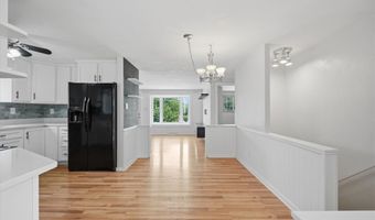 722 Redstone Dr, Allison Park, PA 15101