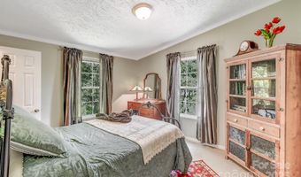 122 Little Jones Mountain Rd, Asheville, NC 28805