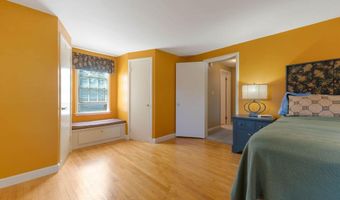36 Woodlawn Ave, Auburn, ME 04210