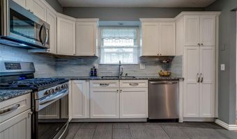 3108 N Markwell Ave, Bethany, OK 73008