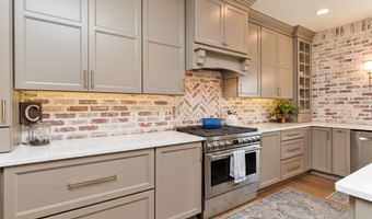 1407 NE 47th St, Ankeny, IA 50021