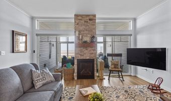 2614 LAKE St, Algoma, WI 54201