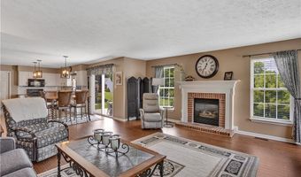 9107 Cherry Blossom Dr, Adams Twp., PA 16046
