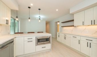 33 Huntsville Rd, Andover, NJ 07860