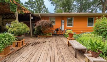1108 Elm St, Baldwin City, KS 66006