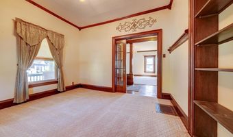 805 N Indiana Ave, Auburn, IN 46706