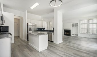 1366 N Bay Dr, Ann Arbor, MI 48103