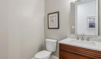 7926 BOLLING Dr, Alexandria, VA 22308