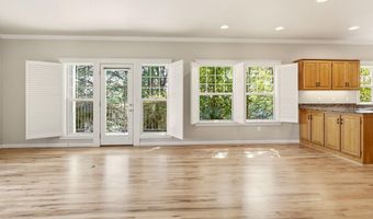 461 Holly St, Ashland, OR 97520