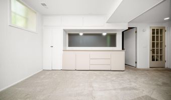 2125 Needham Rd, Ann Arbor, MI 48104