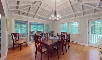 45 N Nabby Rd, Danbury, CT 06811