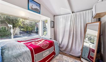 2041 N Beverly Glen Blvd, Los Angeles, CA 90077