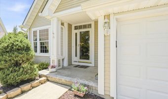 15 BREEZE Ter, Barnegat, NJ 08005