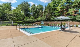2100 LANGSTON Blvd G08, Arlington, VA 22207