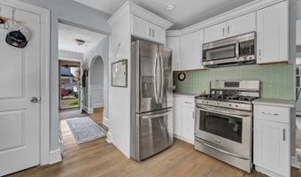 84 Jewett Ave, Bridgeport, CT 06606