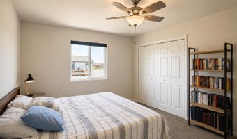 1102 NE 34th Ave, Aberdeen, SD 57401