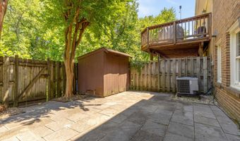 8221 DOCTOR CRAIK Ct, Alexandria, VA 22306