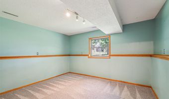3863 NE 88th St, Altoona, IA 50009
