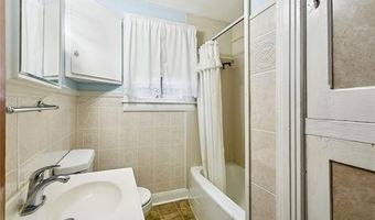 105 YORKE St, Belle Chasse, LA 70037