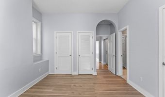828-834 E Fifth St 4, Boston, MA 02127