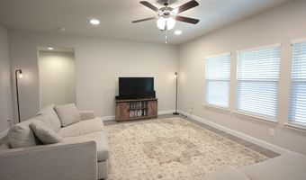 725 Golden Gate Park Rd, Alvarado, TX 76009