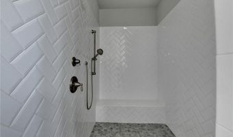 5240 Cresslyn Rdg, Alpharetta, GA 30005