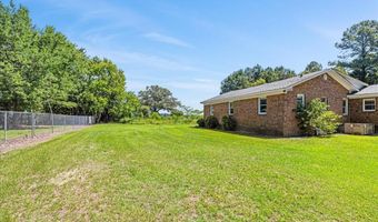 1330 E Hanrahan Rd, Ayden, NC 28513