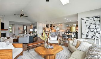 430 Carlyle Dr, North Liberty, IA 52317