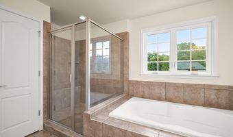 6005 ROOSEVELT St, Bethesda, MD 20817