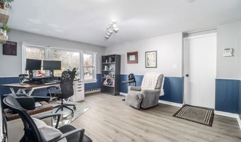 5 Bayberry Dr, Brookfield, CT 06804