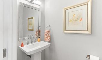 204 Wickford Ct 31, North Kingstown, RI 02852