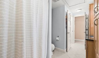 25 Cedar St 14, Amesbury, MA 01913