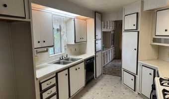 17300 Fuzzy Ln, Anderson, CA 96007