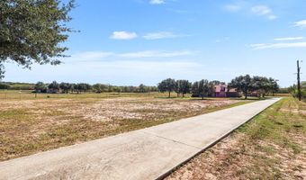 626 Home Xing, Adkins, TX 78101