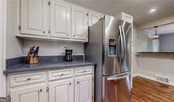 2461 Woodridge, Decatur, GA 30033