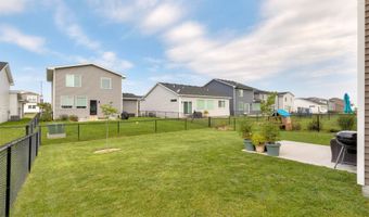 616 NE Pearl Dr, Ankeny, IA 50021